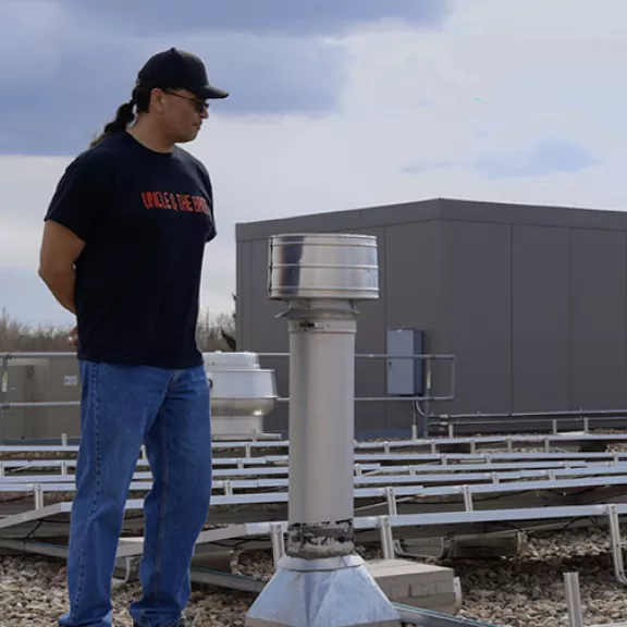 Indigenous viewing solar array